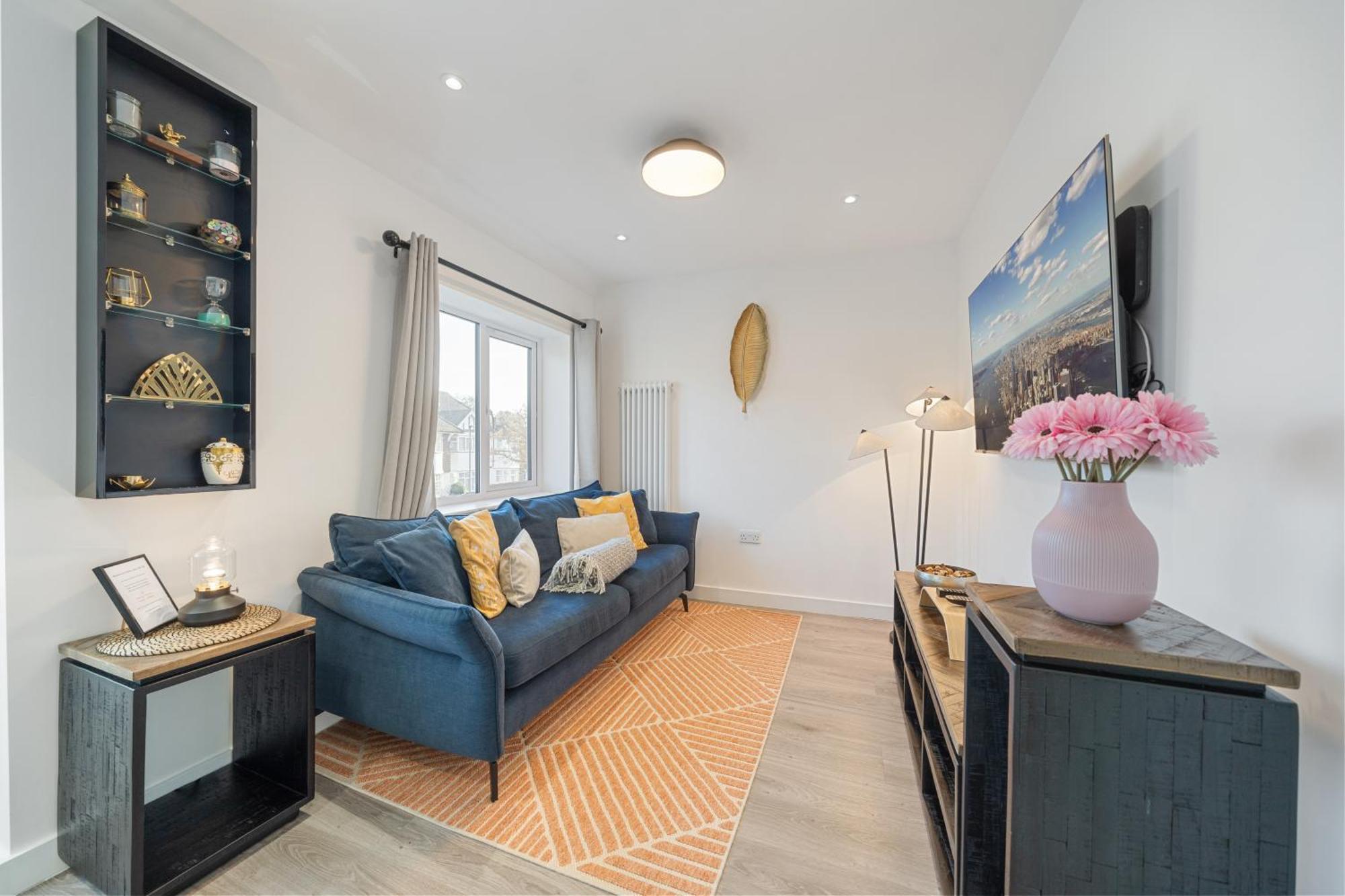 Newly Refurbished 2 Bed Flat Lägenhet Mill Hill Exteriör bild