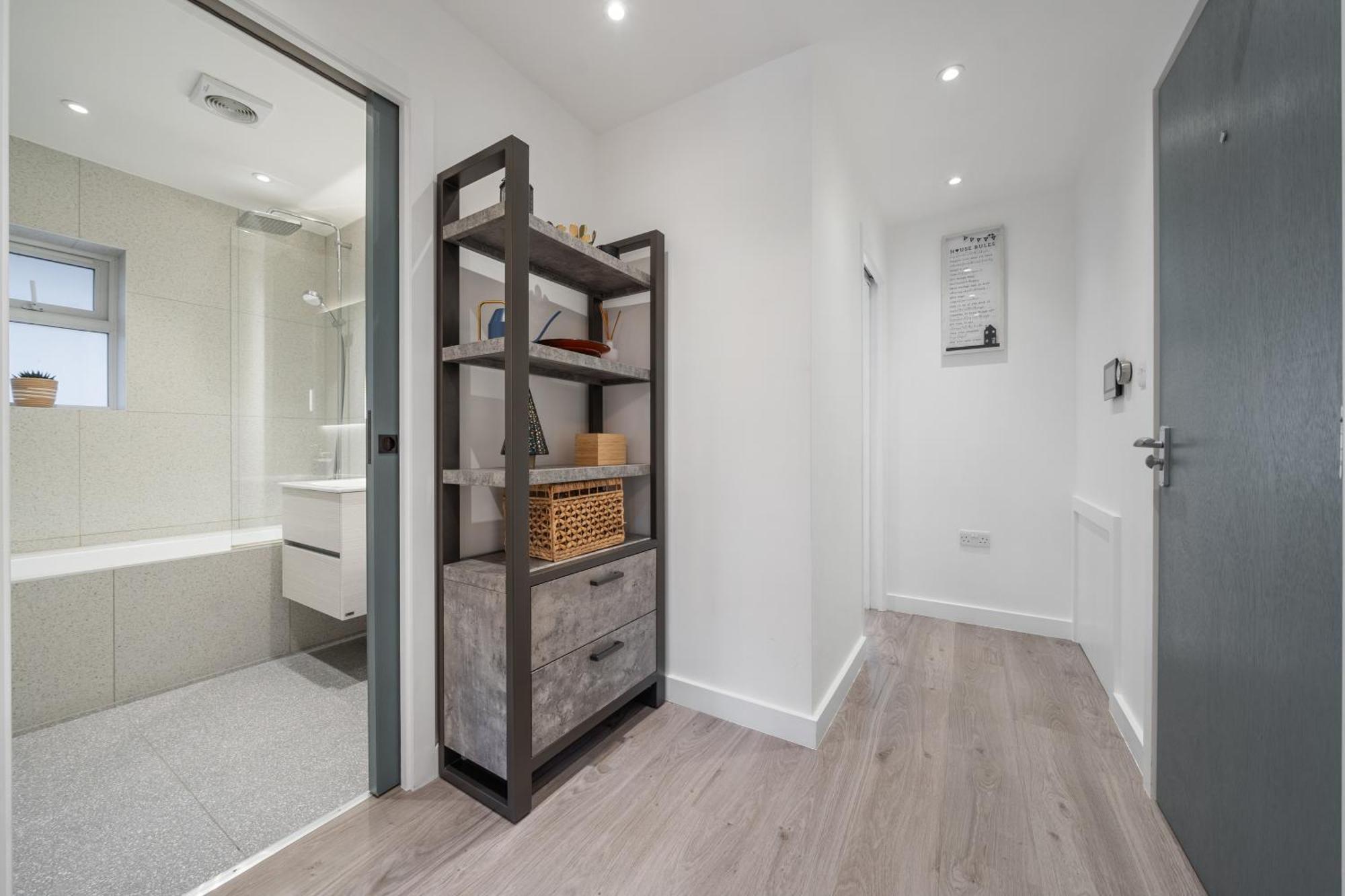 Newly Refurbished 2 Bed Flat Lägenhet Mill Hill Exteriör bild
