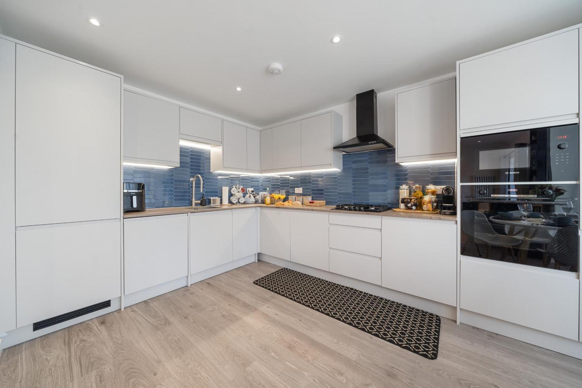 Newly Refurbished 2 Bed Flat Lägenhet Mill Hill Exteriör bild