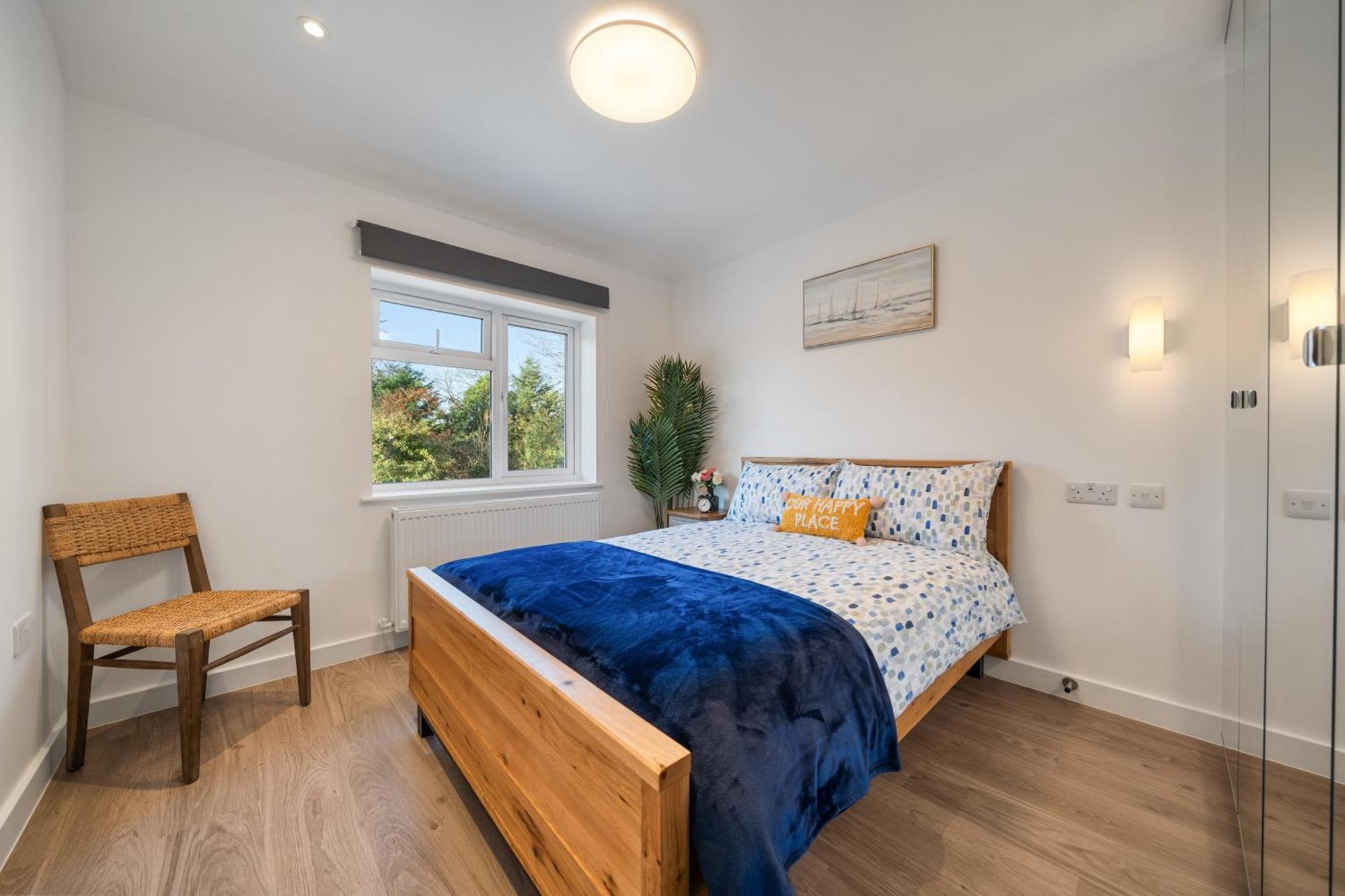 Newly Refurbished 2 Bed Flat Lägenhet Mill Hill Exteriör bild